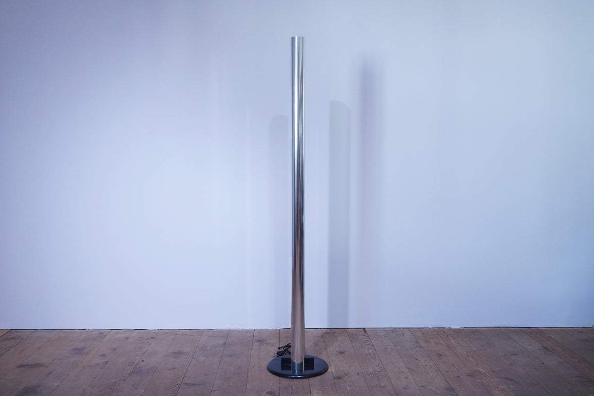 Artemide Megaron Stehleuchte Alu glänzend