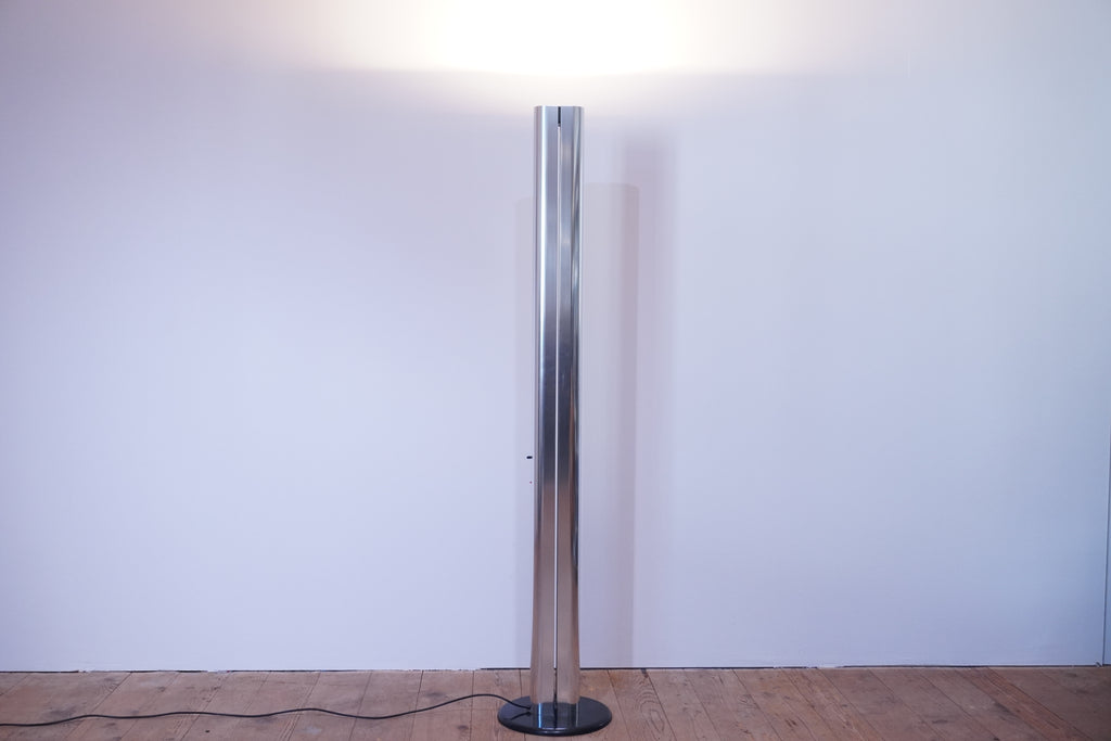 Artemide Megaron Stehleuchte Alu glänzend