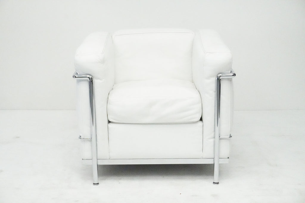Cassina LC2 Sessel Le Corbusier Leder weiss