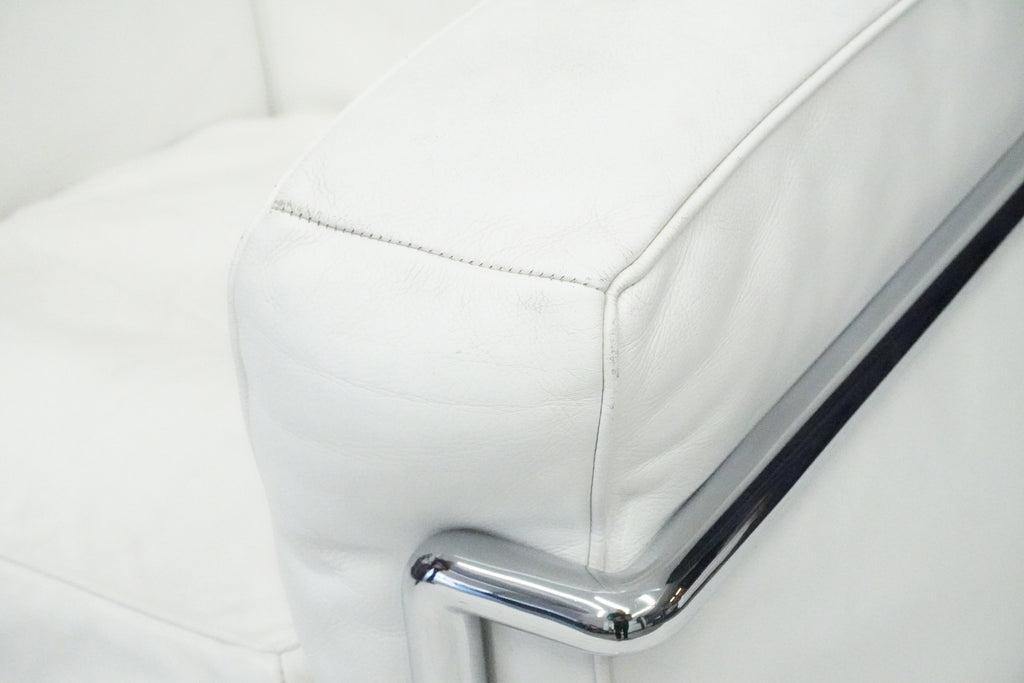 Cassina LC2 Sessel Le Corbusier Leder weiss