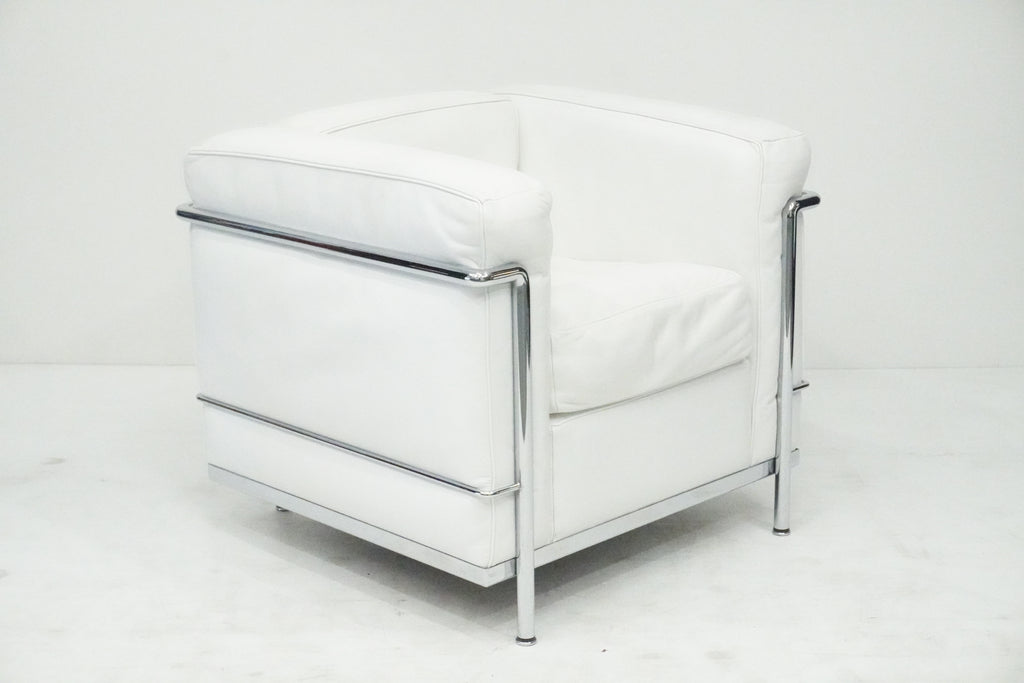 Cassina LC2 Sessel Le Corbusier Leder weiss
