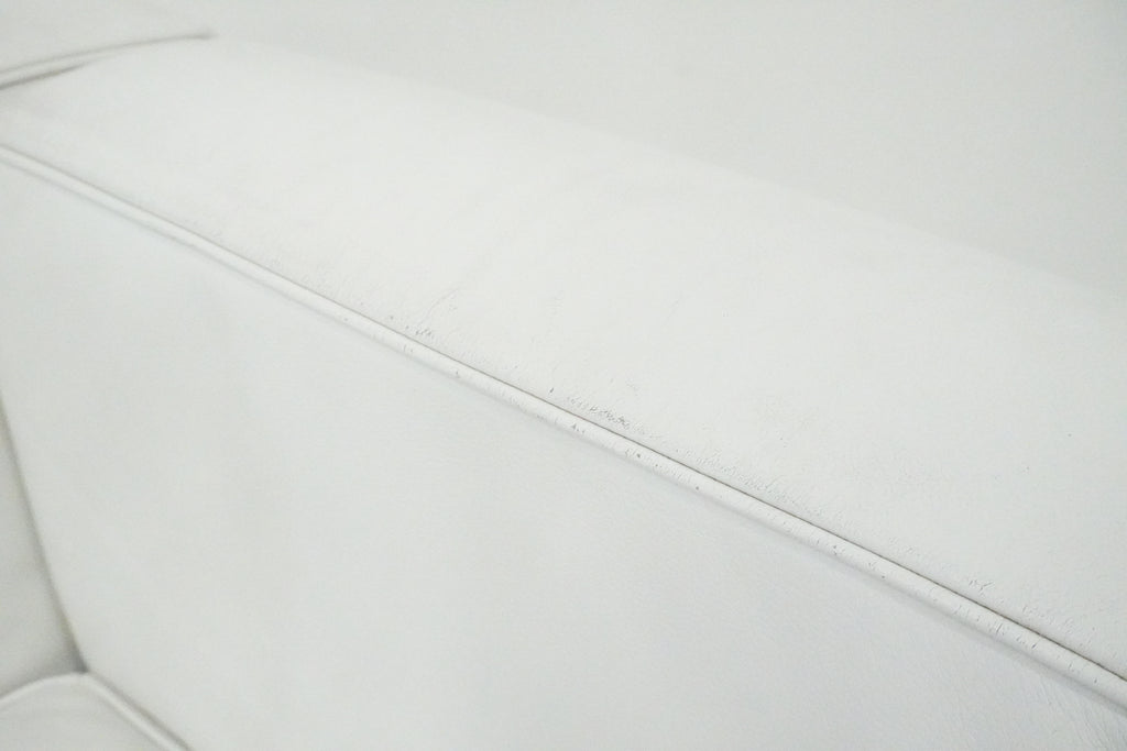 Cassina LC2 Sessel Le Corbusier Leder weiss