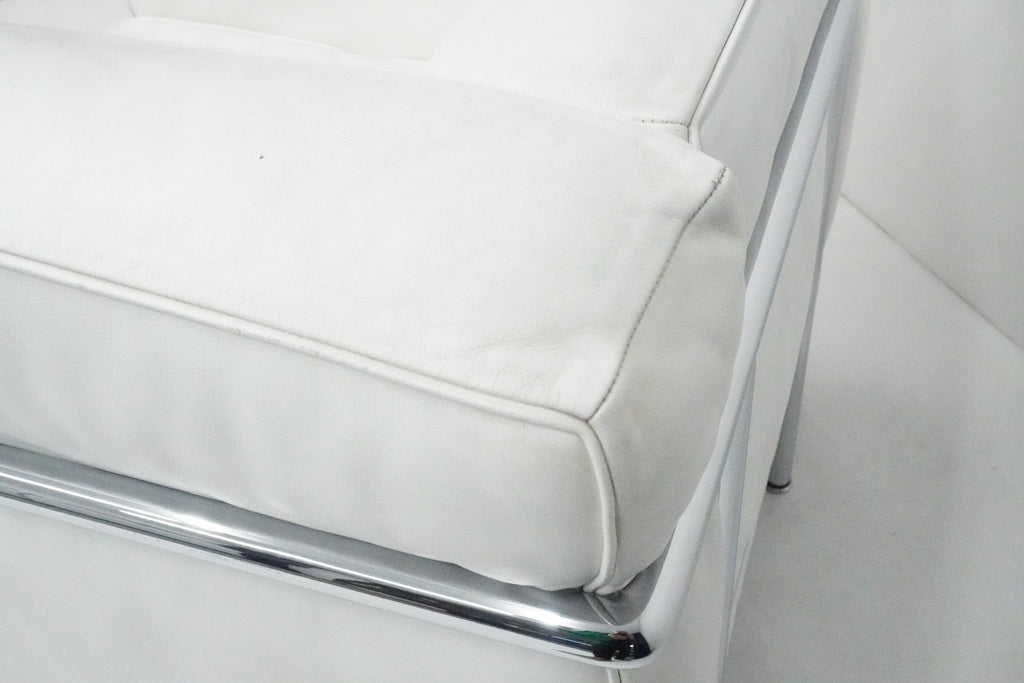 Cassina LC2 Sessel Le Corbusier Leder weiss