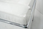 Cassina LC2 Sessel Le Corbusier Leder weiss