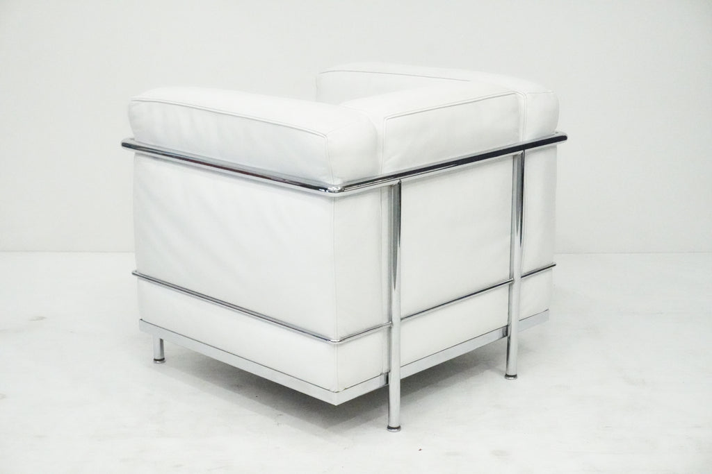 Cassina LC2 Sessel Le Corbusier Leder weiss