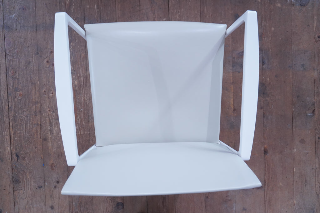Cassina Eve Designklassiker Esszimmerstuhl Leder elfenbein