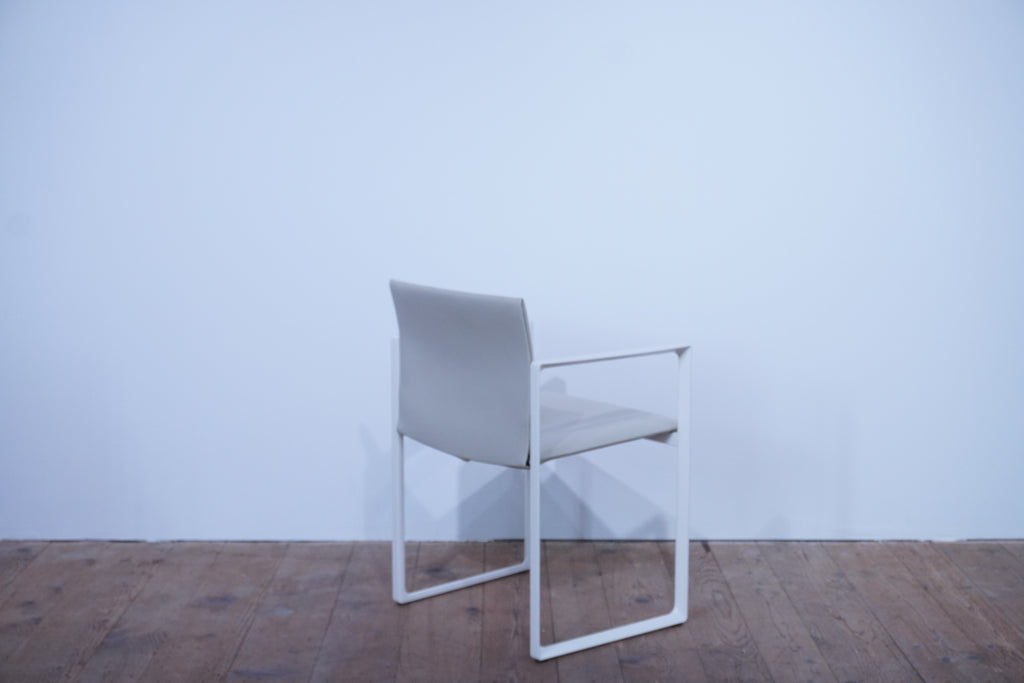 Cassina Eve Designklassiker Esszimmerstuhl Leder elfenbein