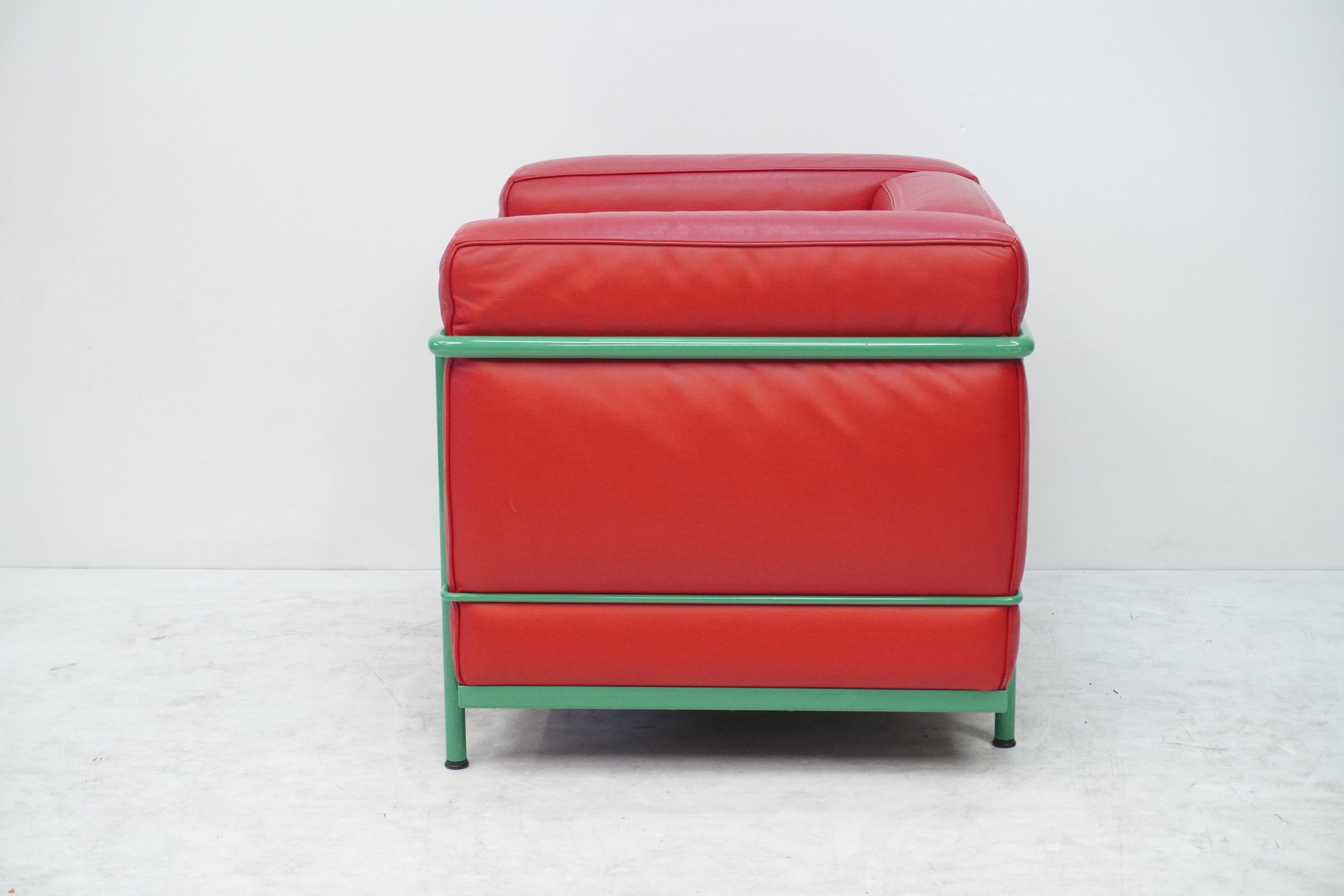 Cassina LC2 Sessel Le Corbusier Leder rot