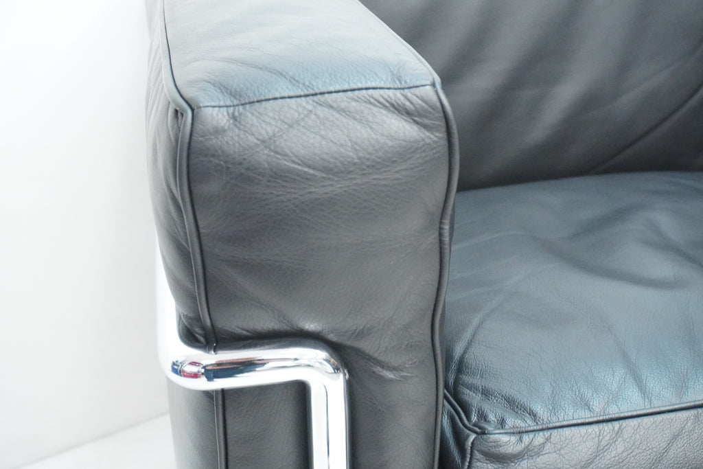 Cassina LC2 2er Sofa Le Corbusier Leder schwarz