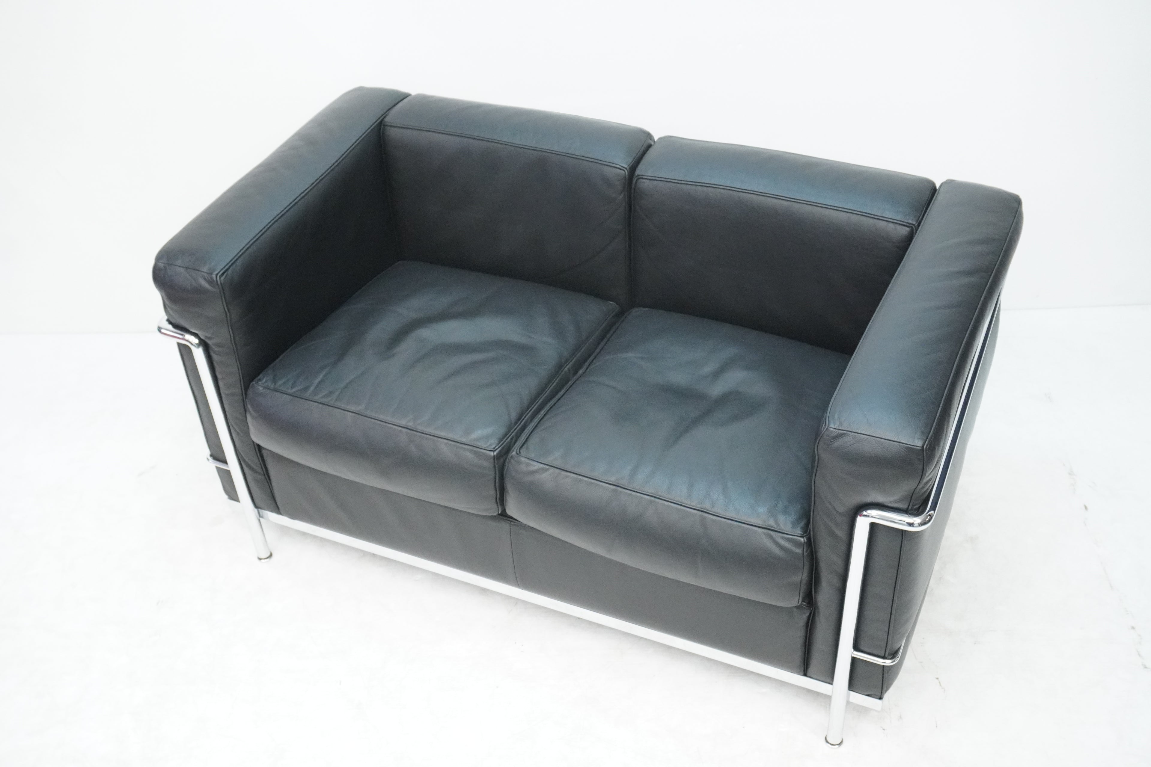 Cassina LC2 2er Sofa Le Corbusier Leder schwarz