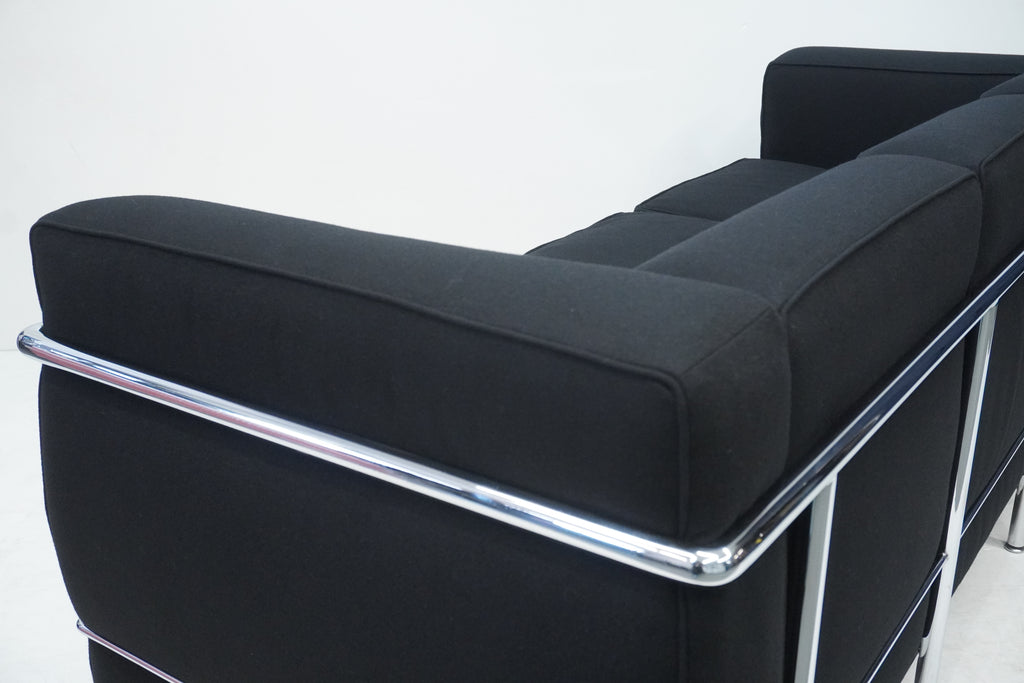 Cassina LC2 3er Sofa Le Corbusier Stoff schwarz