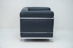 Cassina LC2 Sessel Le Corbusier Leder dunkelblau