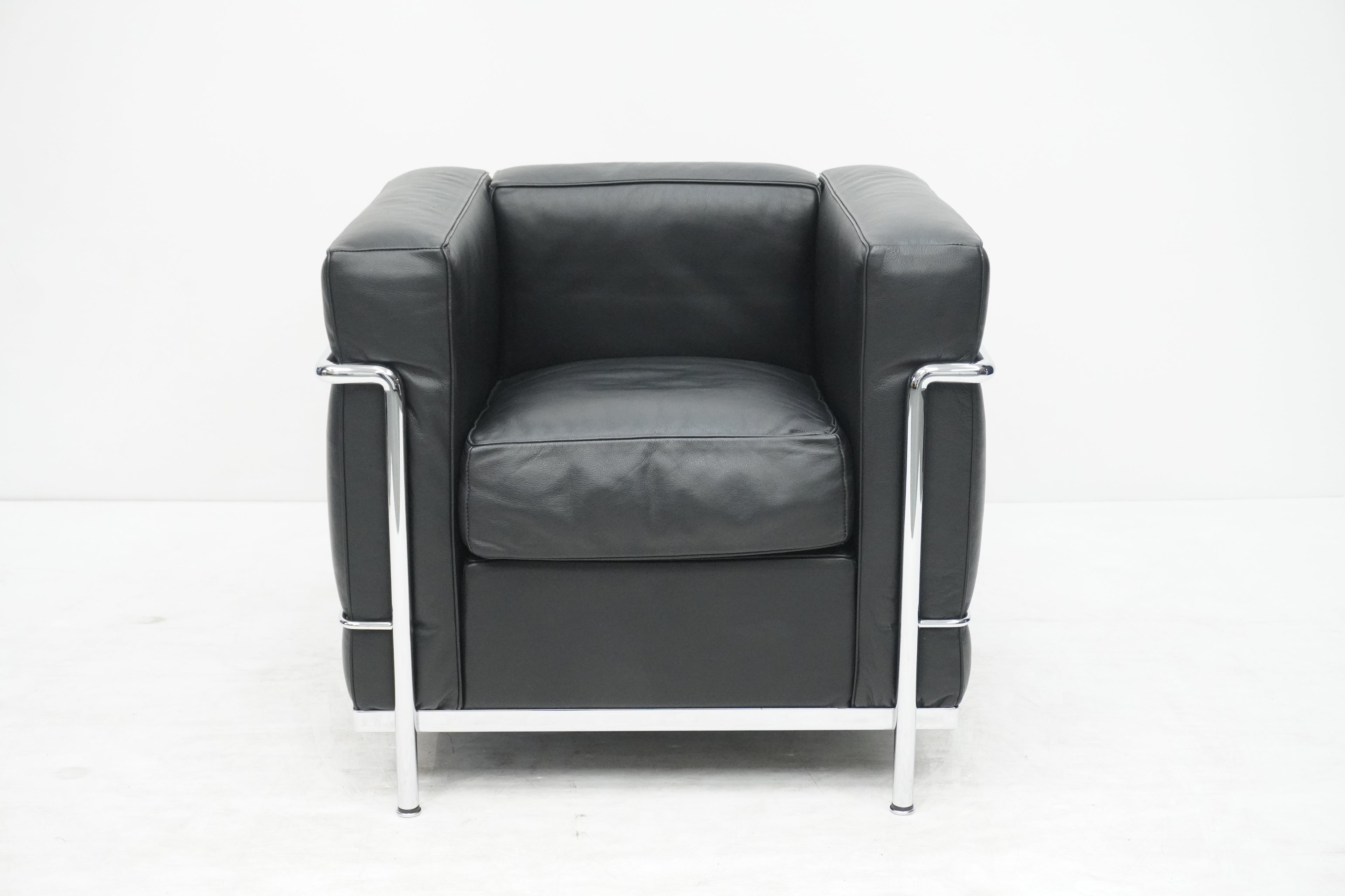 Cassina LC2 Sessel Le Corbusier Leder schwarz