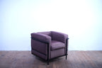 Cassina LC2 Sessel Le Corbusier Leder Stoff braun