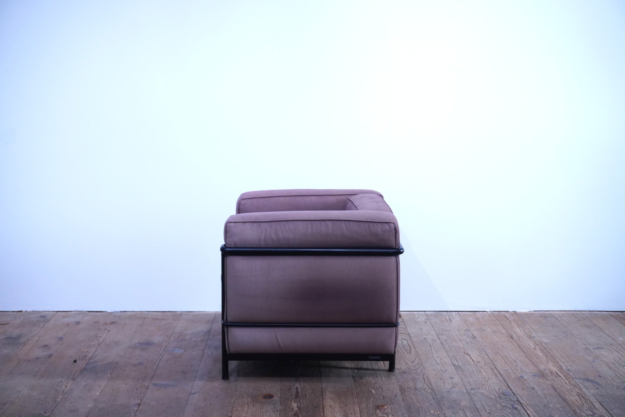 Cassina LC2 Sessel Le Corbusier Leder Stoff braun