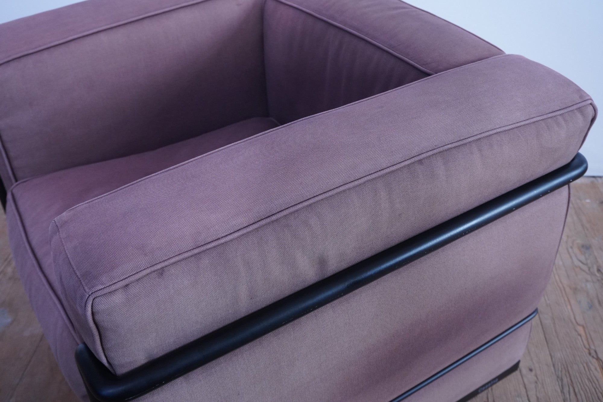 Cassina LC2 Sessel Le Corbusier Leder Stoff braun