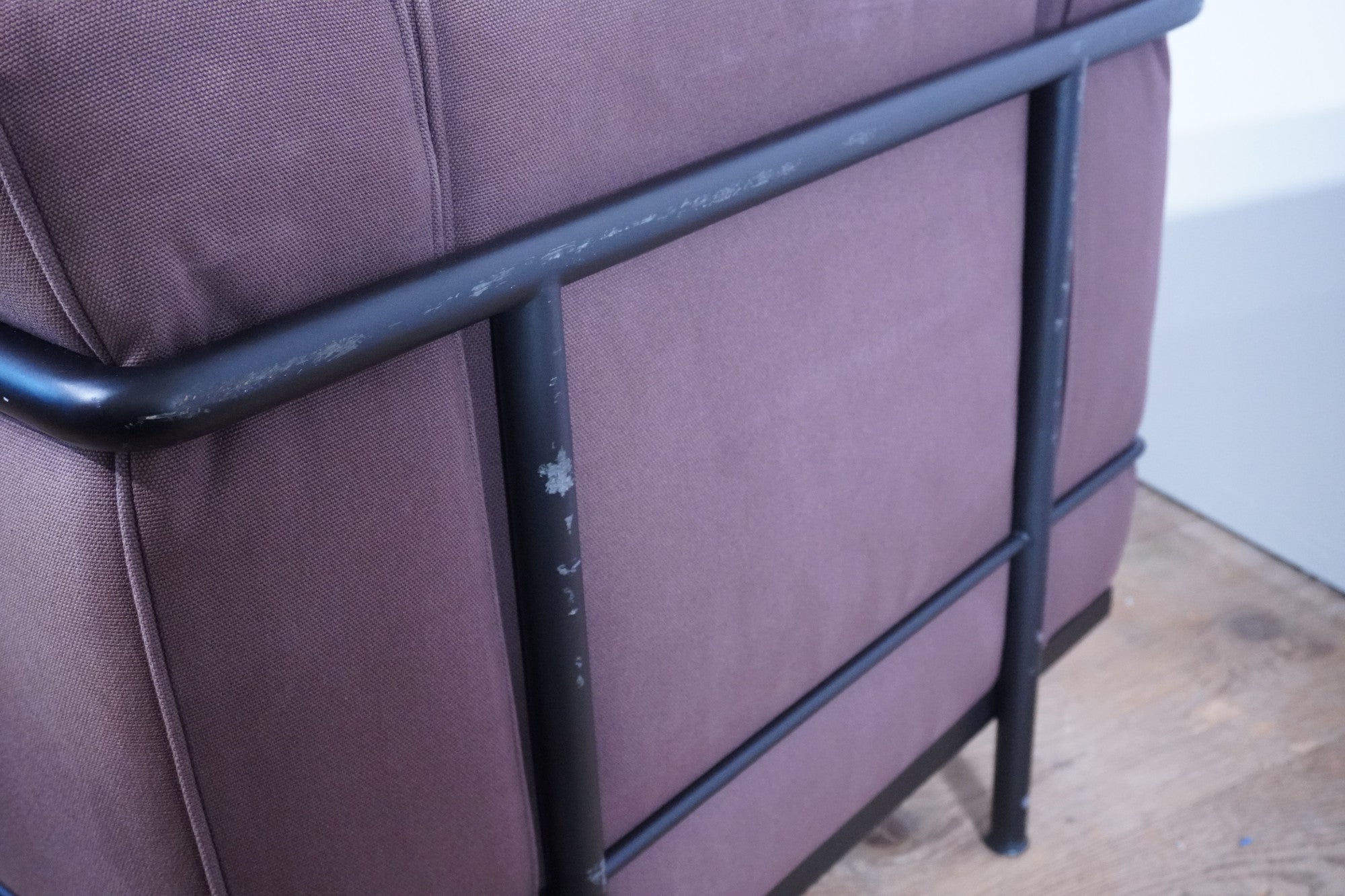 Cassina LC2 Sessel Le Corbusier Leder Stoff braun