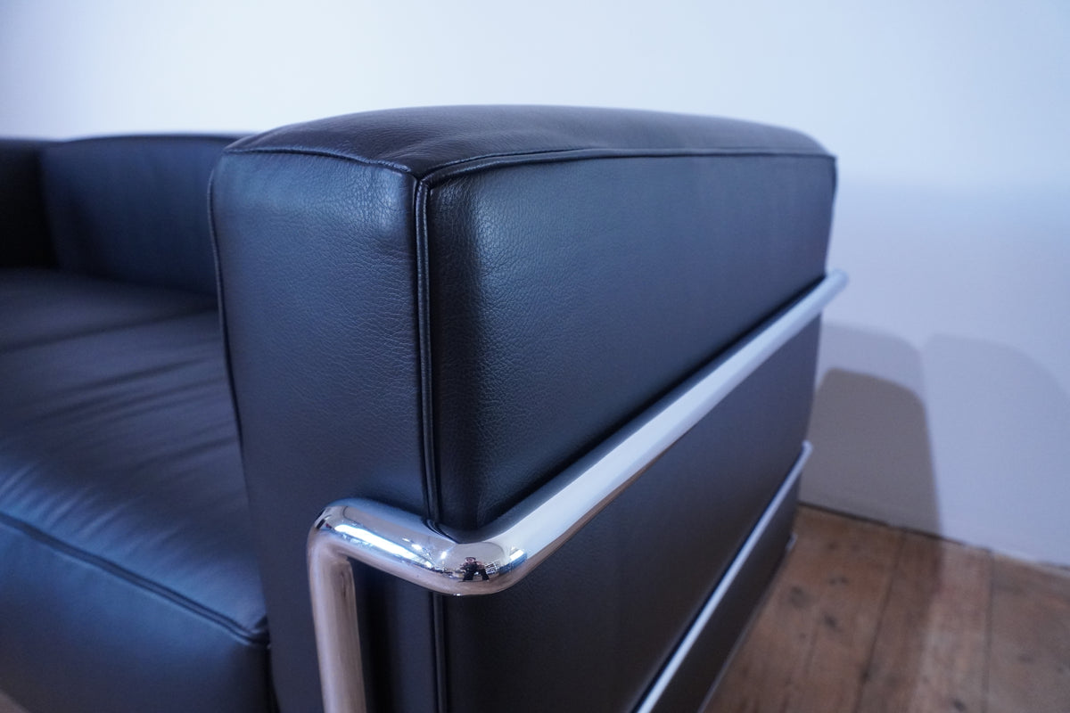 Cassina LC3 Sofa Le Corbusier Leder schwarz