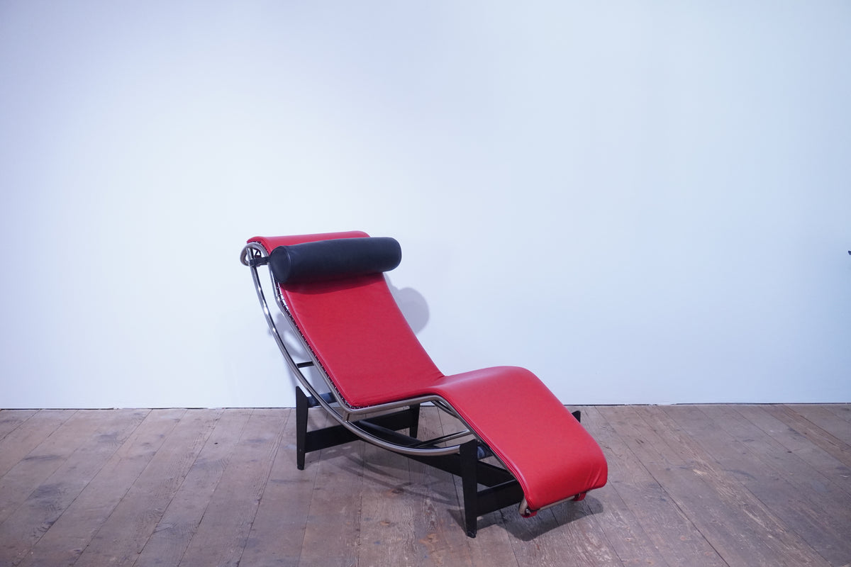 Cassina LC4 Liege Le Corbusier Leder rot