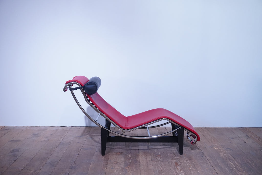 Cassina LC4 Liege Le Corbusier Leder rot