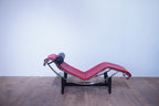 Cassina LC4 Liege Le Corbusier Leder rot