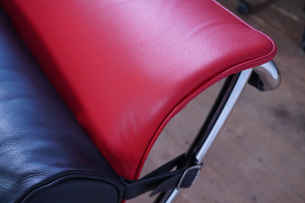 Cassina LC4 Liege Le Corbusier Leder rot