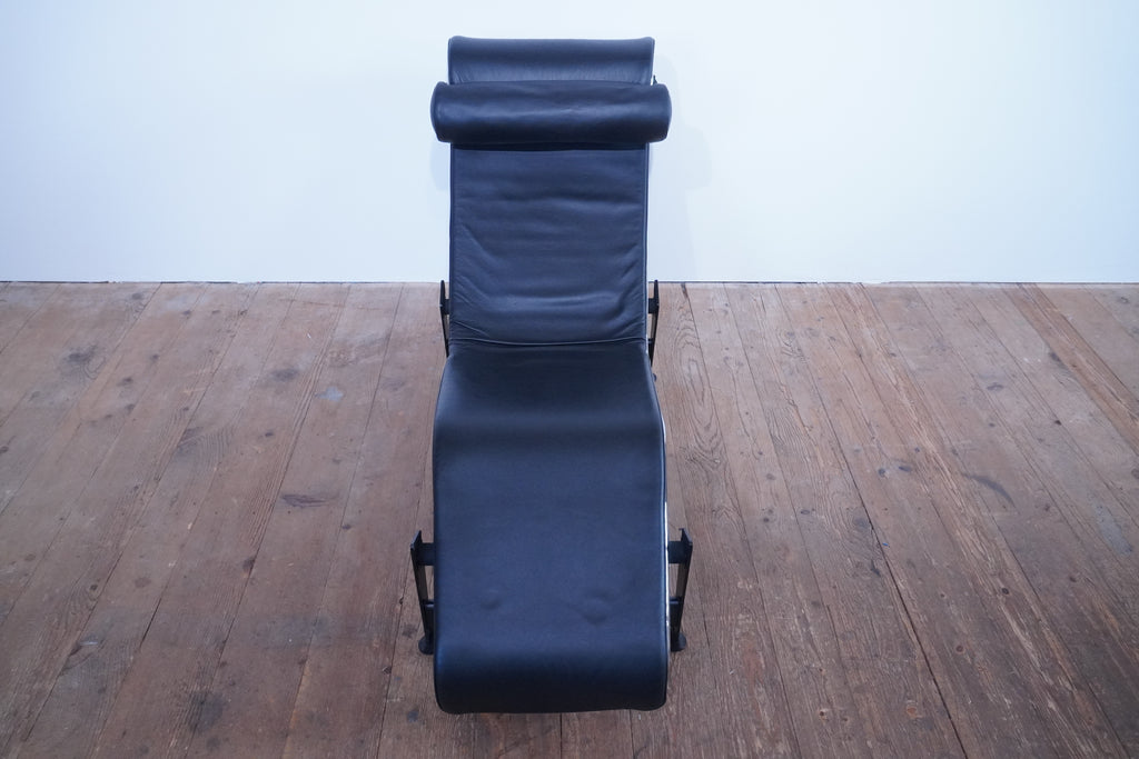 Cassina LC4 Liege Le Corbusier Leder schwarz