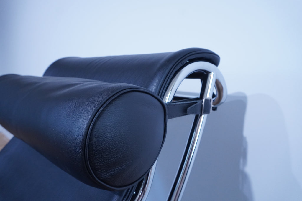 Cassina LC4 Liege Le Corbusier Leder schwarz