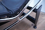 Cassina LC4 Liege Le Corbusier Leder schwarz