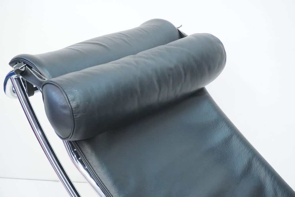 Cassina LC4 Liege Le Corbusier Leder schwarz