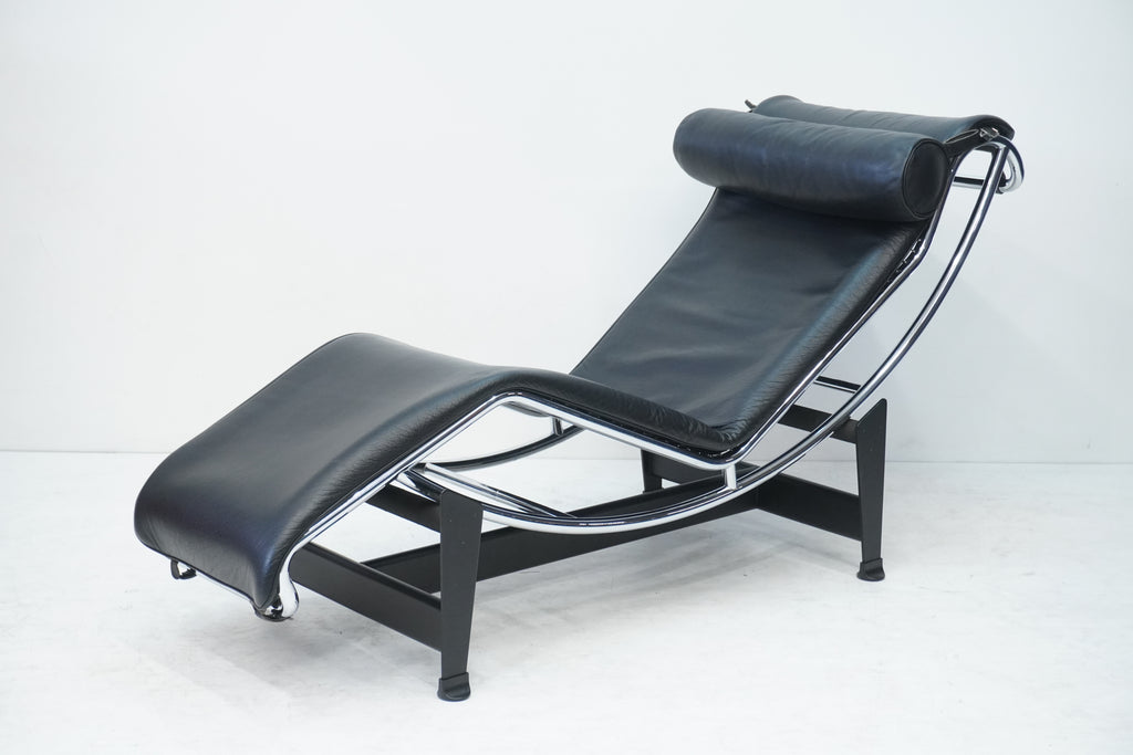 Cassina LC4 Liege Le Corbusier Leder schwarz