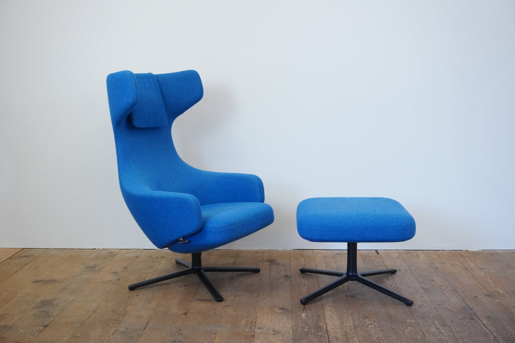 Vitra Grand Repos mit Ottomane Stoff blau