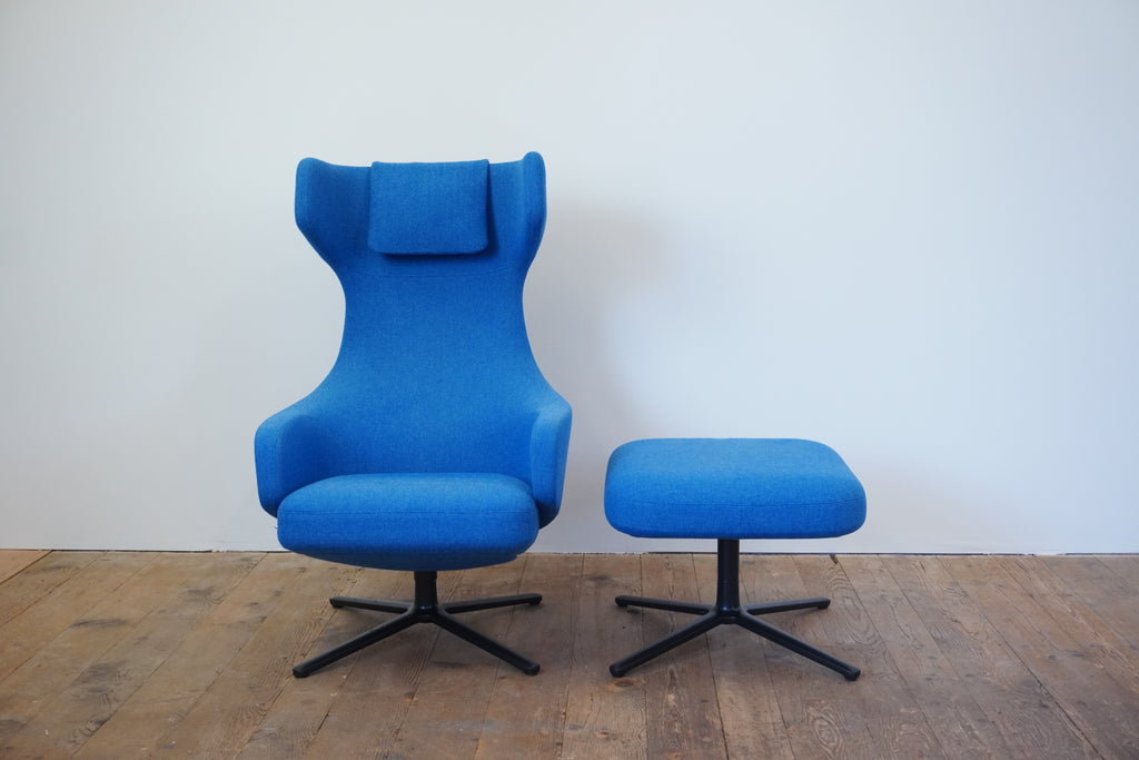 Vitra Grand Repos mit Ottomane Stoff blau