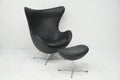 Fritz Hansen Egg Chair & Ottoman von Arne Jacobsen