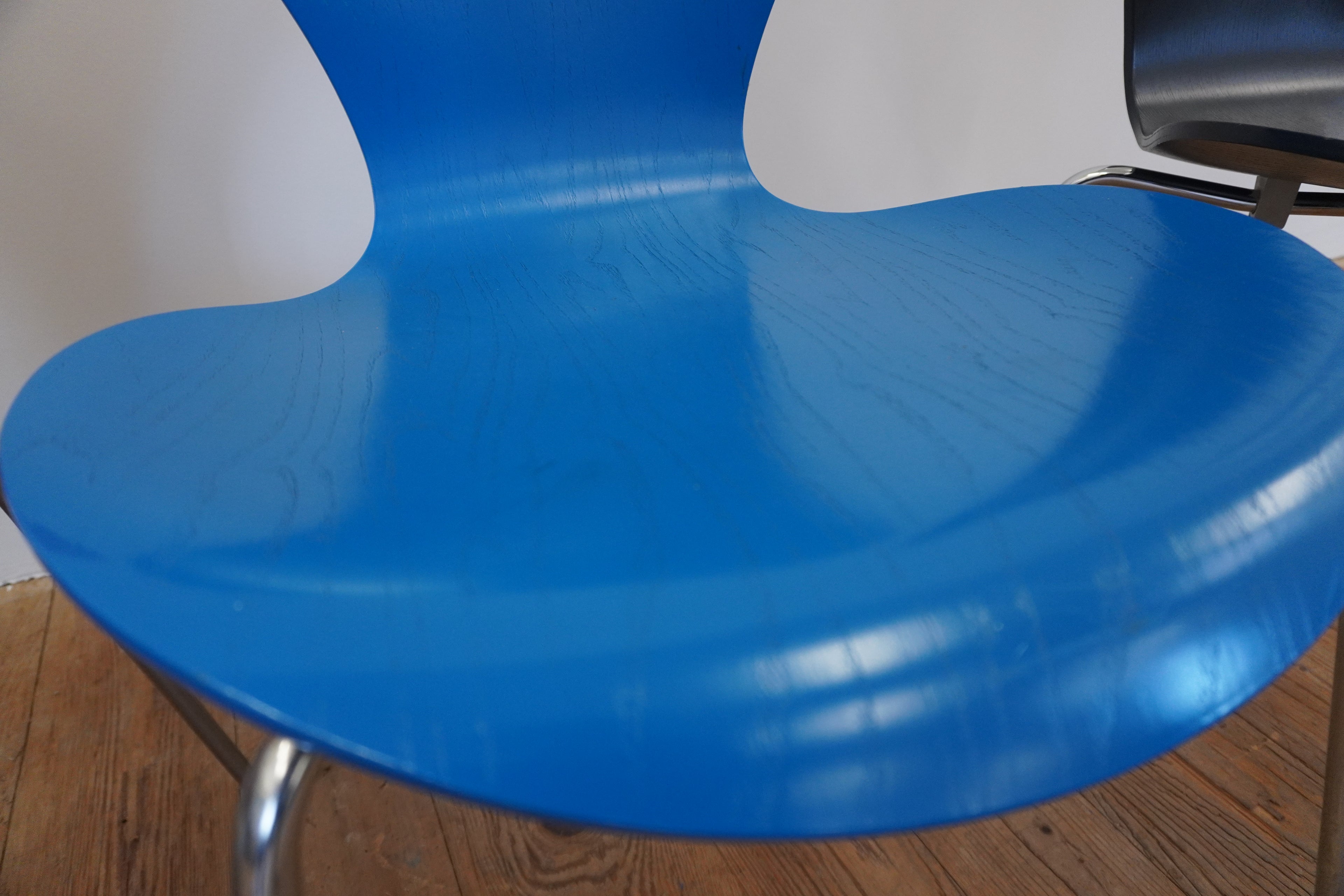 Fritz Hansen Serie 7 blau 3107 Arne Jacobsen