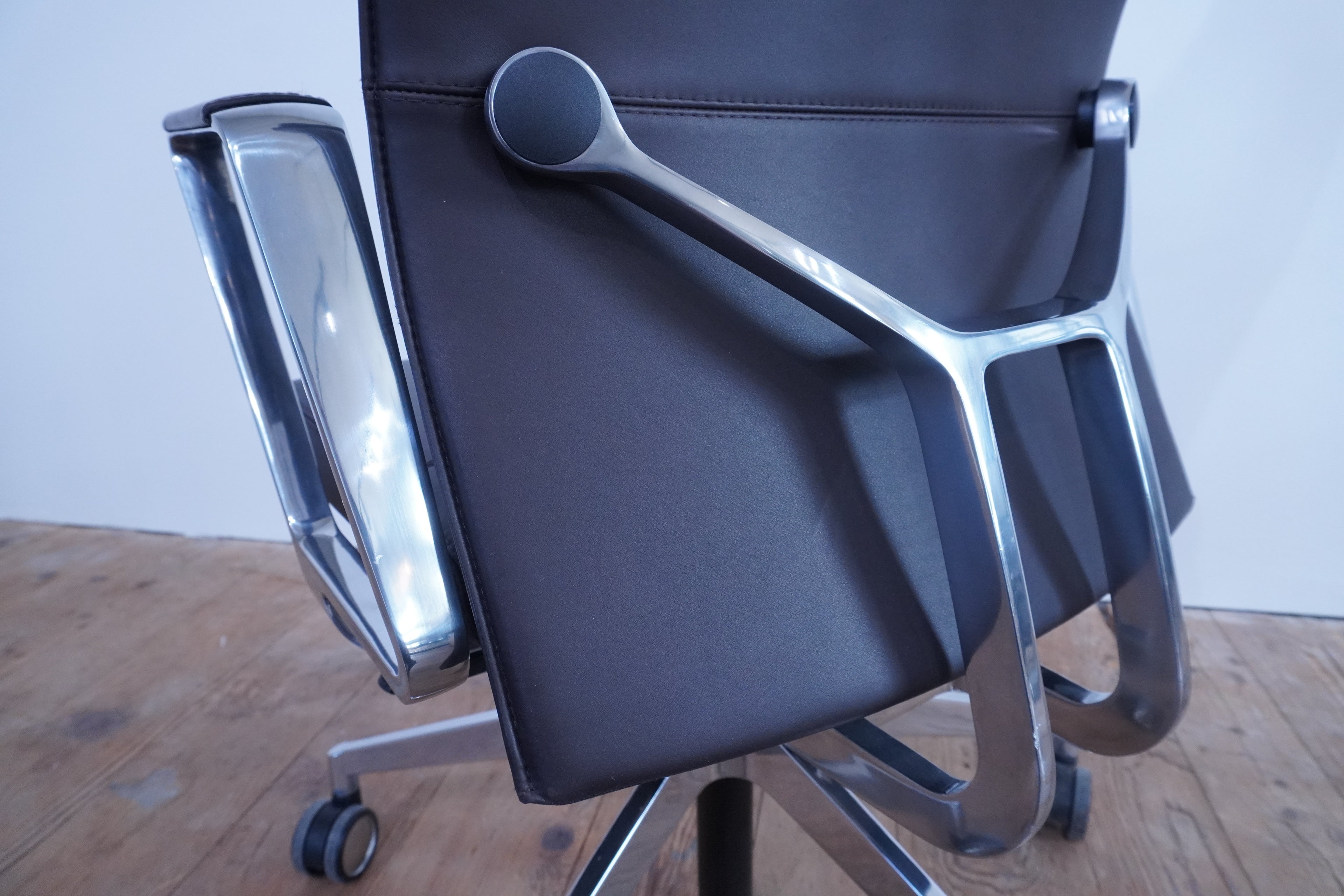 Girsberger Bürostuhl Diagon Executive Leder braun