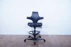 HAG Capisco 8106 Sattelstuhl mit Fussring Leder schwarz