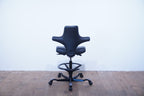 HAG Capisco 8106 Sattelstuhl mit Fussring Leder schwarz