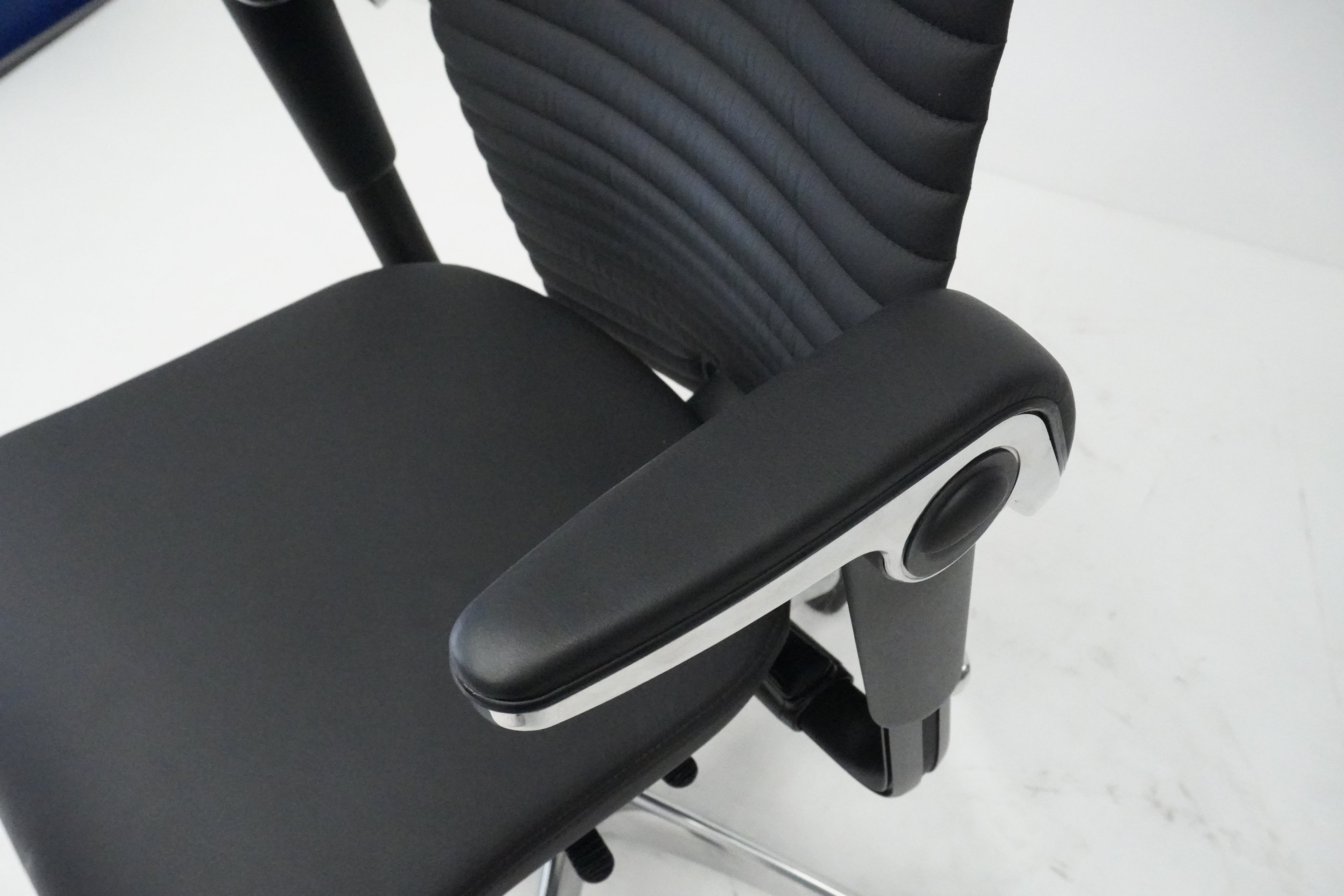 HAG Executive Excellence 9330 Chefsessel Bürostuhl NP 7529