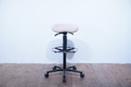 Anatom Silya Hocker Arbeitsstuhl Hochstuhl Microfaser beige