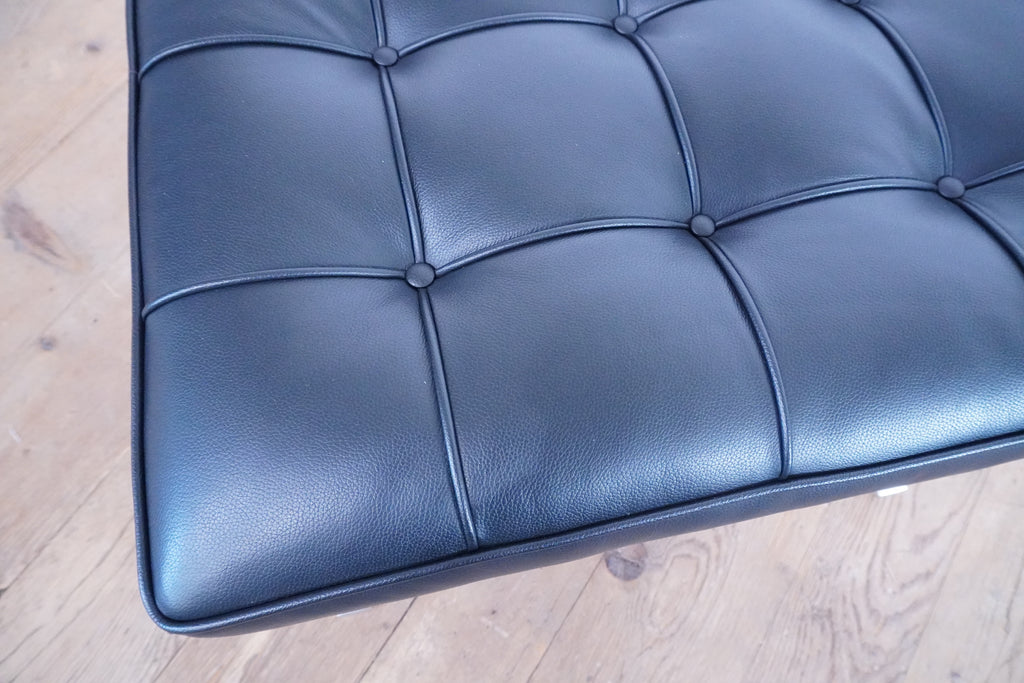Knoll International Barcelona Ottoman