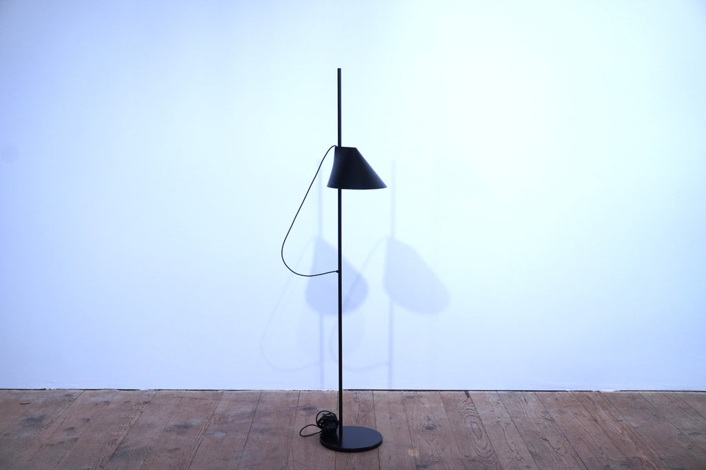 Louis Poulsen YUH Stehleuchte schwarz 140cm