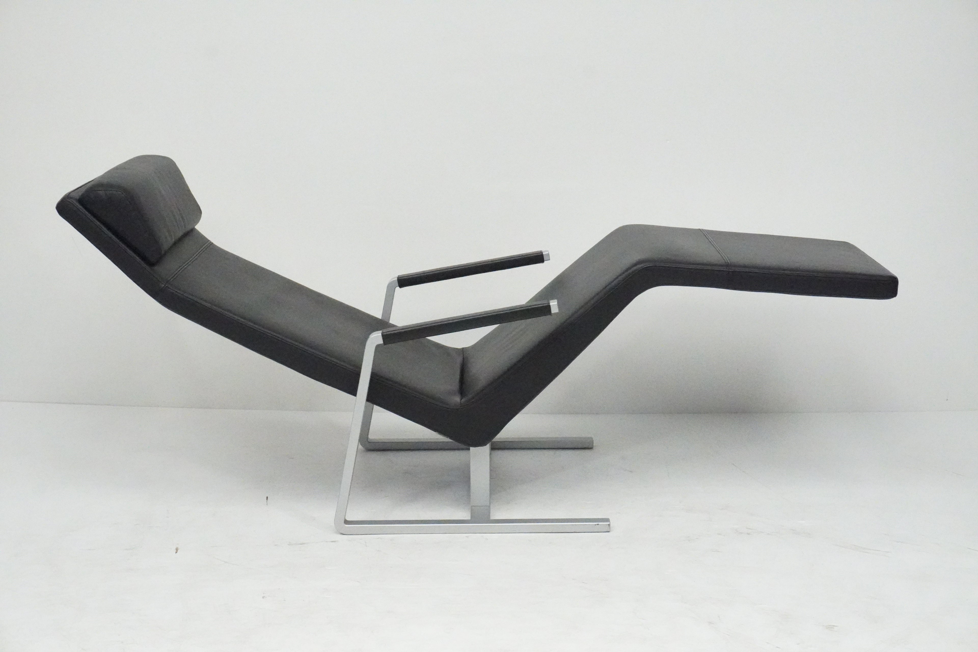 Liege Team by Wellis MaRe Designklassiker Leder schwarz