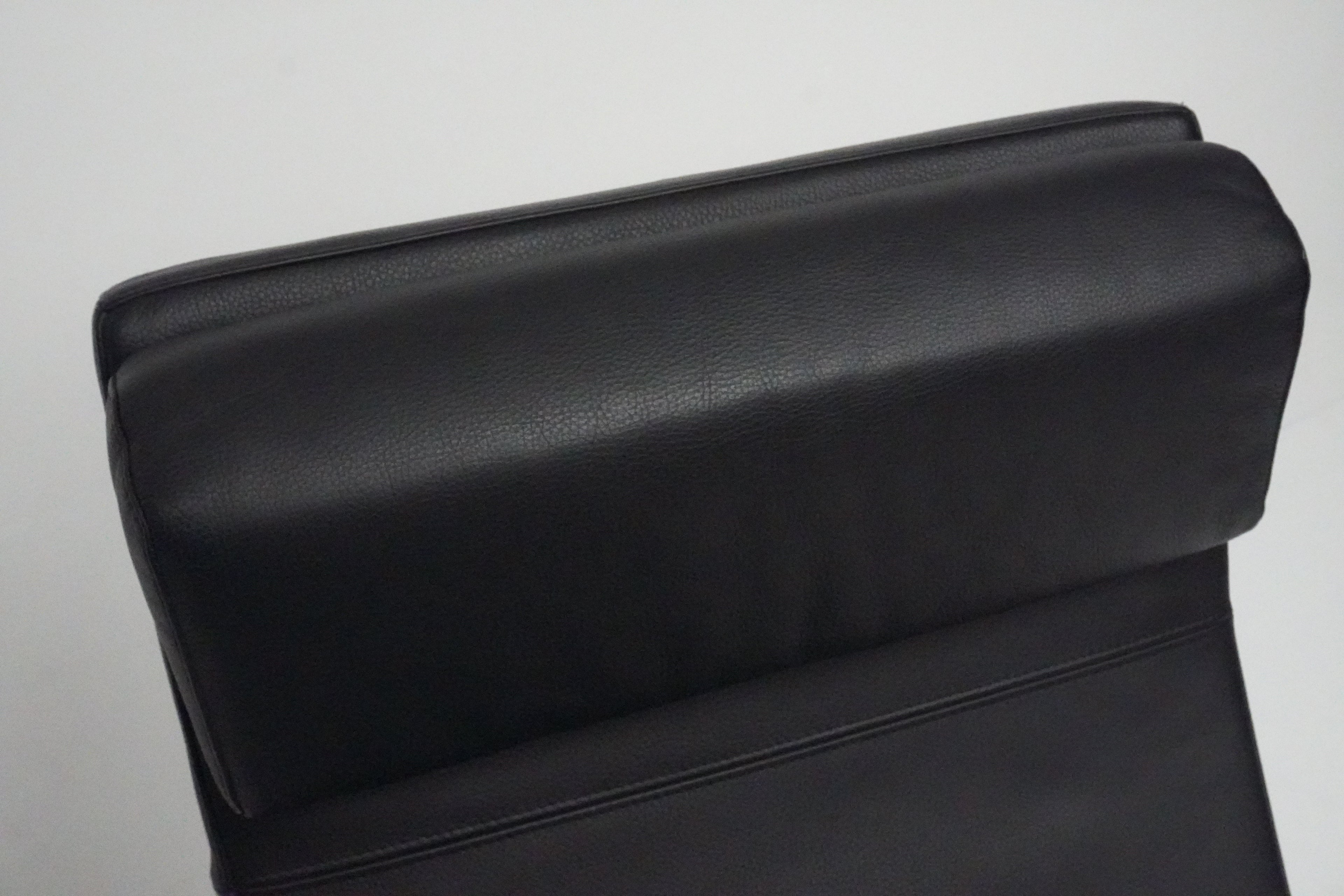 Liege Team by Wellis MaRe Designklassiker Leder schwarz