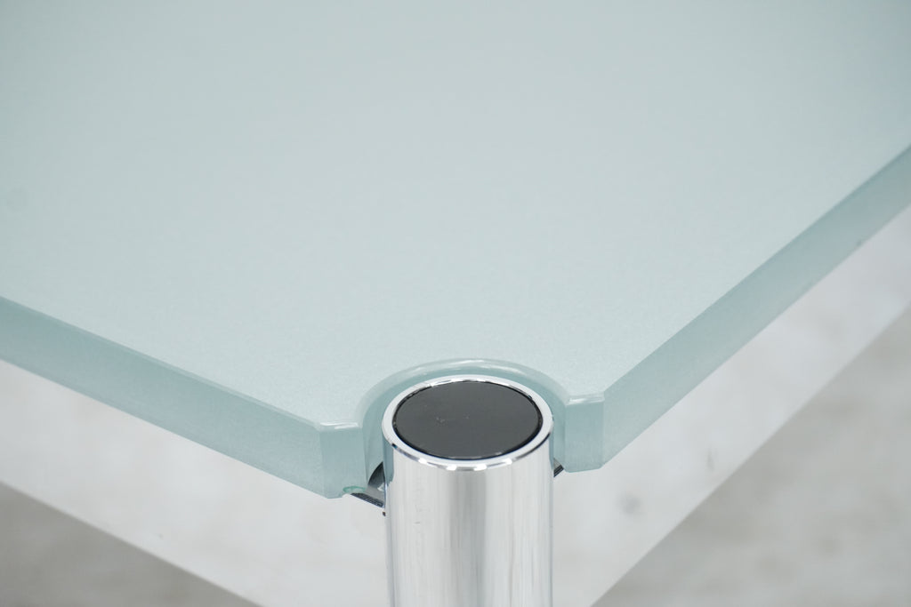 USM Haller Tisch niedrig Glas 75x75x37cm