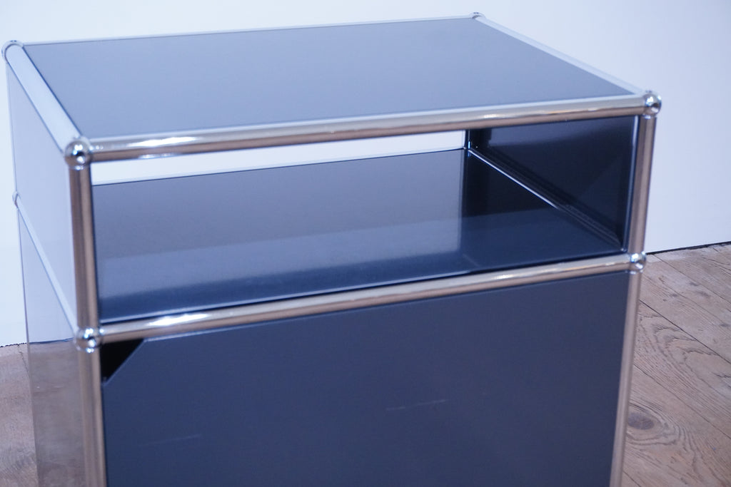 USM Haller Nachttisch anthrazitgrau 50 x 35