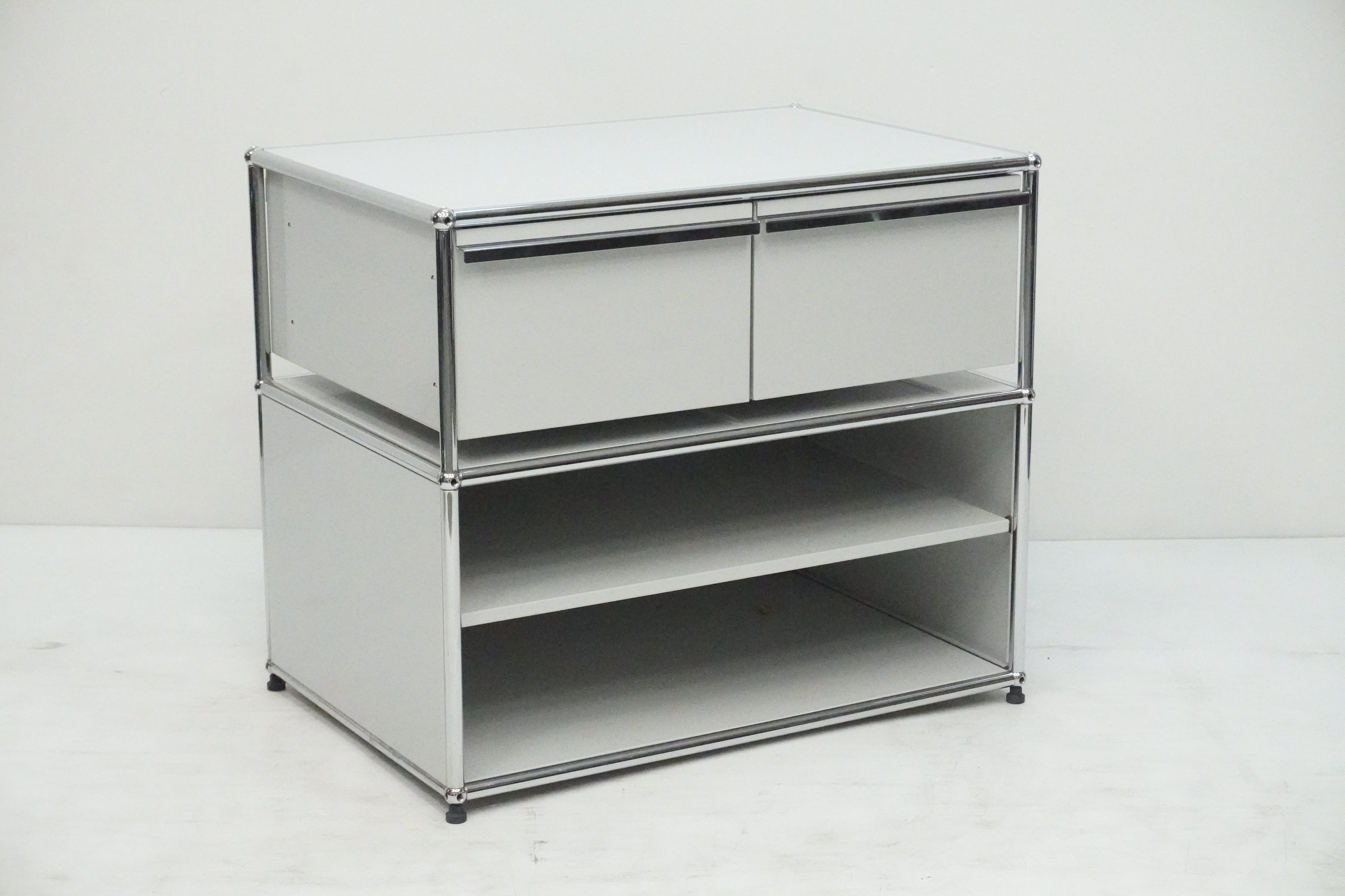 USM Haller Regal 1x2 lichtgrau