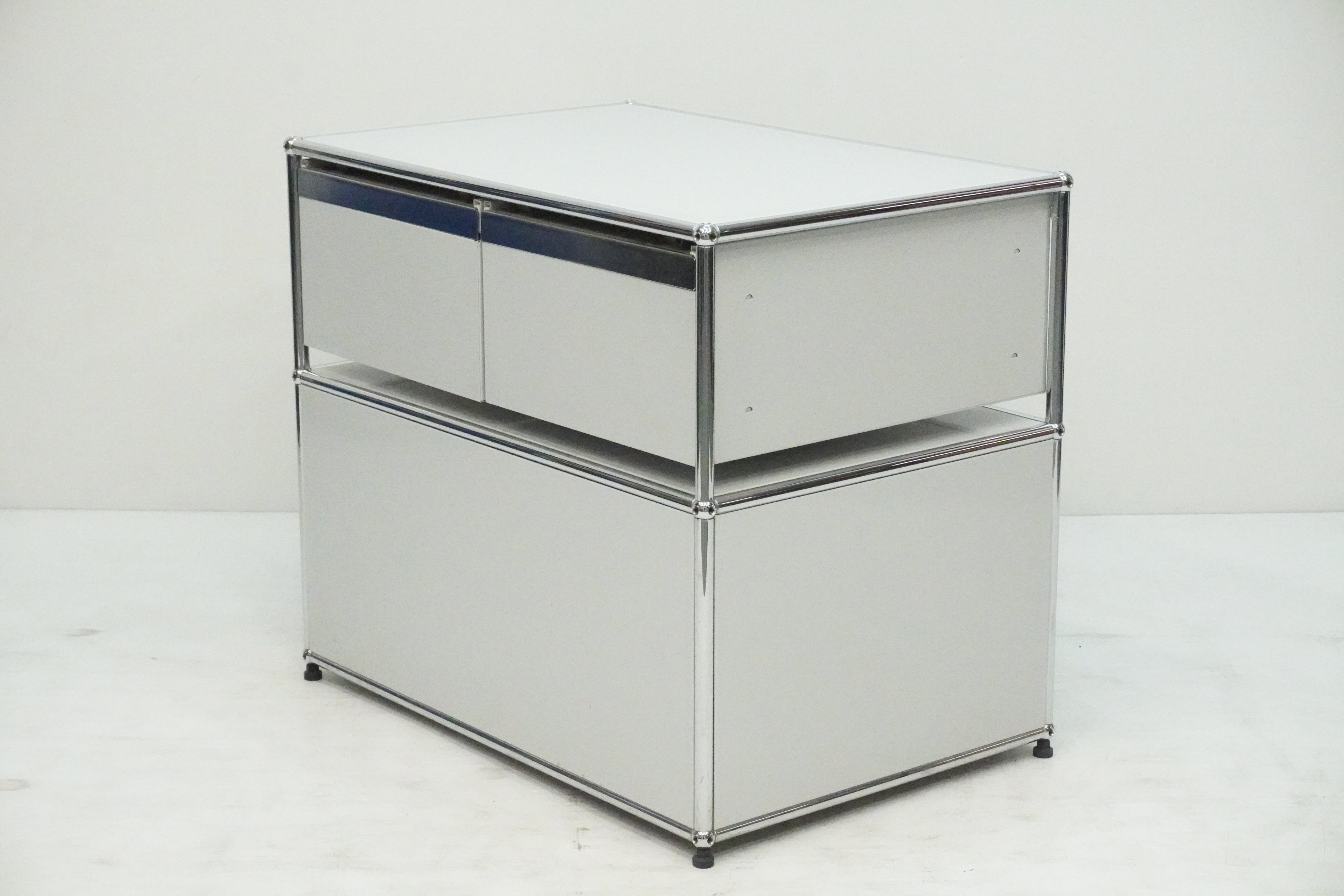 USM Haller Regal 1x2 lichtgrau