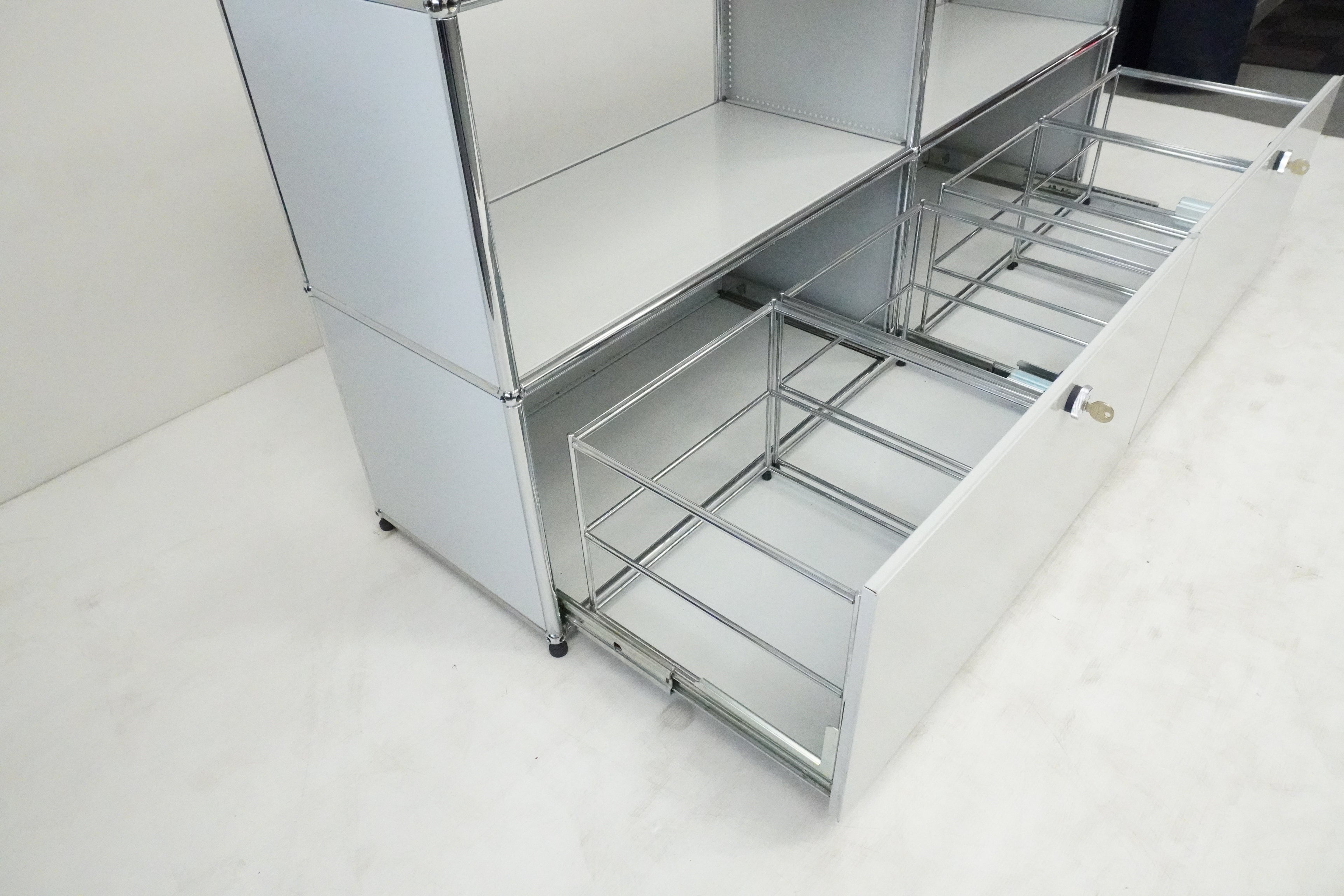 USM Haller Regal 2x2 lichtgrau