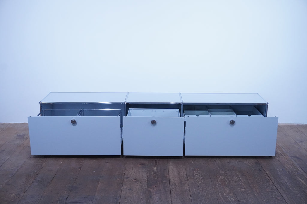 USM Haller Regal 3x1 lichtgrau mit Schubladen